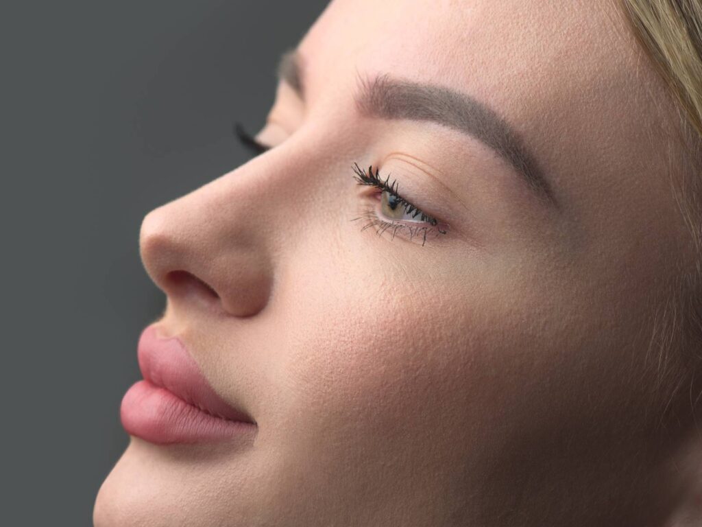 Rinoplastia para nariz grande